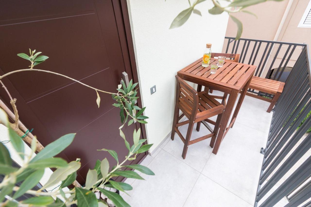 Seaview Apartment